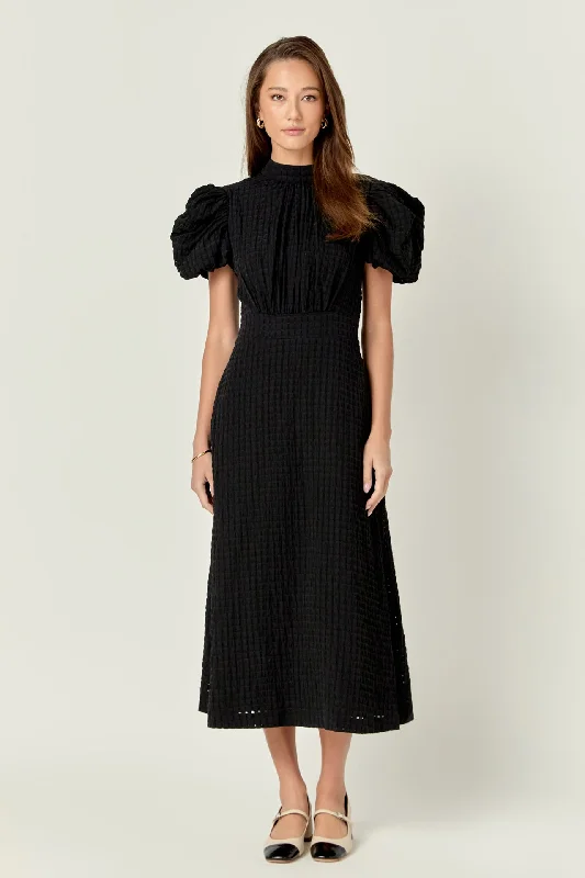 Midi dresses with polka dot prints for a playful summer outfit Puff Sleeves Midi Dress Midi dresses with polka dot prints for a playful summer outfit Puff Sleeves Midi Dress