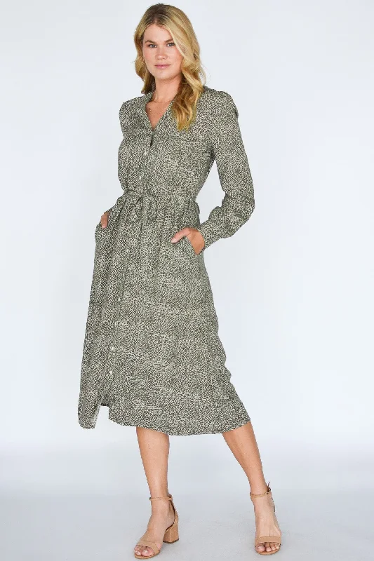 Midi dresses with keyhole backs for a flirty and unexpected detail Josa Shirt Dress