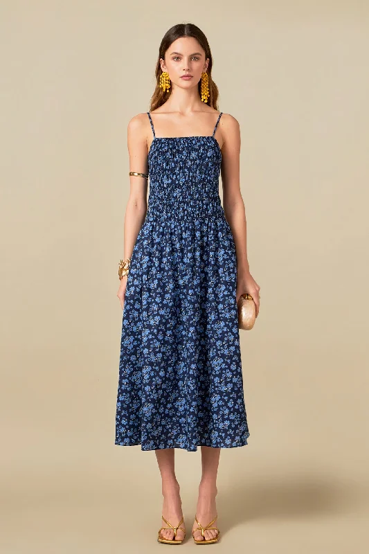Midi dresses with ruched bodices for a feminine and fitted feel Floral Print Smocked Midi Dress Midi dresses with ruched bodices for a feminine and fitted feel Floral Print Smocked Midi Dress