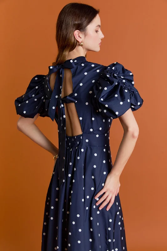 Midi dresses with ribbed textures for a unique and tactile appearance Daisy Dotted Midi Dress Midi dresses with ribbed textures for a unique and tactile appearance Daisy Dotted Midi Dress
