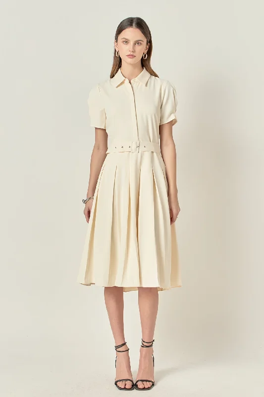 Midi dresses with asymmetric hems for a fashion - forward and dynamic appearance Short-Sleeve Pleated Midi Dress Midi dresses with asymmetric hems for a fashion - forward and dynamic appearance Short-Sleeve Pleated Midi Dress