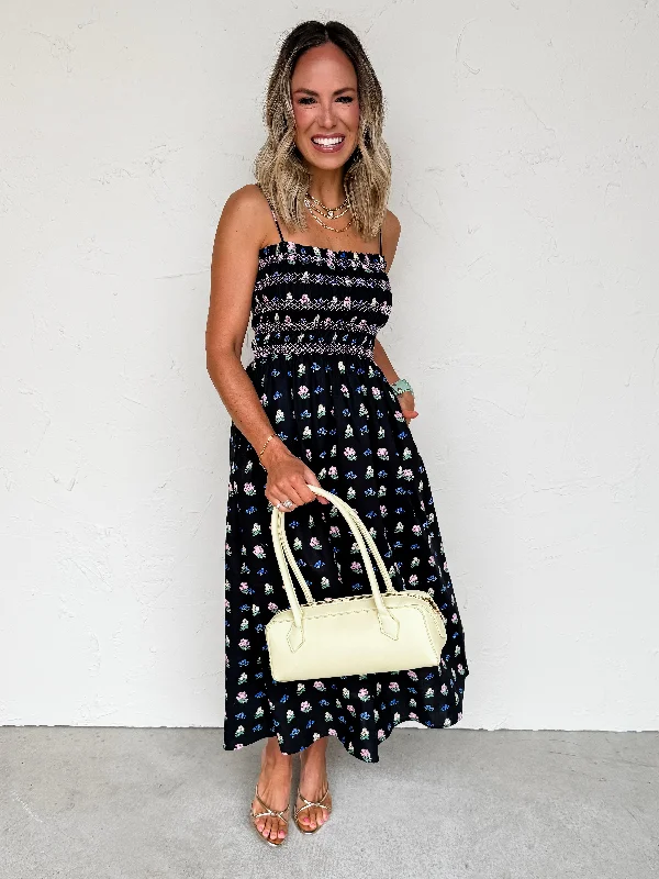 Midi dresses with patchwork patterns for a one - of - a - kind style Fields of Floral Smocked Midi Dress Midi dresses with patchwork patterns for a one - of - a - kind style Fields of Floral Smocked Midi Dress