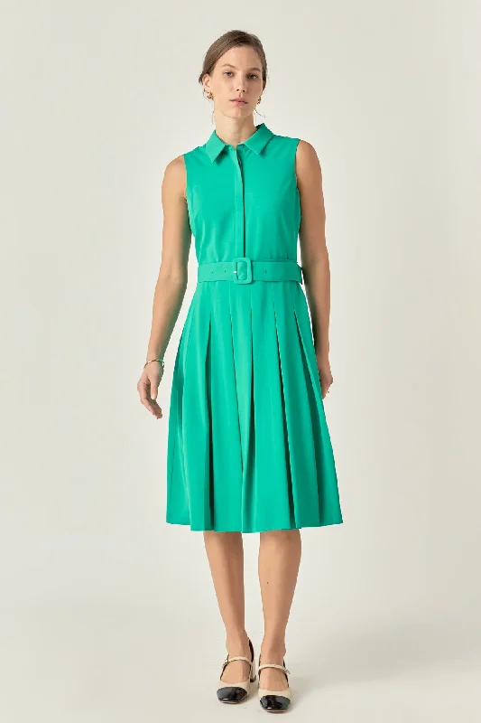 Velvet midi dresses in jewel tones for a glamorous winter event Sleeveless Pleated Midi Dress Velvet midi dresses in jewel tones for a glamorous winter event Sleeveless Pleated Midi Dress