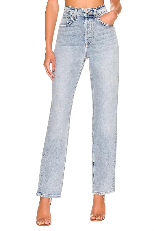 Men's High - Waisted Jeans in a Medium Wash for a Vintage - Style RevivalCassidy Mid Rise Straight Leg Jeans In La Brea Men's High - Waisted Jeans in a Medium Wash for a Vintage - Style RevivalCassidy Mid Rise Straight Leg Jeans In La Brea