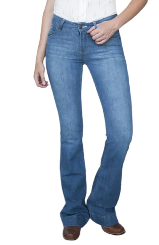 Men's Straight Leg Raw Denim Jeans for a Minimalist and Durable OptionThe Lola Soho Fade Jeans In Light Denim Men's Straight Leg Raw Denim Jeans for a Minimalist and Durable OptionThe Lola Soho Fade Jeans In Light Denim