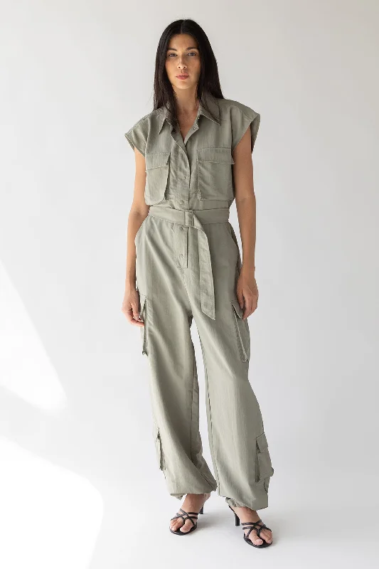 Women's Slim Fit Ripstop Cargo Pants in Olive Green for Outdoor AdventuresSLEEVELESS CARGO JUMPSUIT Women's Slim Fit Ripstop Cargo Pants in Olive Green for Outdoor AdventuresSLEEVELESS CARGO JUMPSUIT