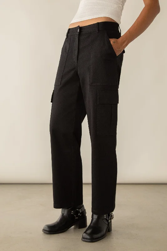 Women's Cargo Jogger Pants in Charcoal with Reflective Stripes for Nighttime ExercisesTWILL WIDE LEG CARGO PANT Women's Cargo Jogger Pants in Charcoal with Reflective Stripes for Nighttime ExercisesTWILL WIDE LEG CARGO PANT