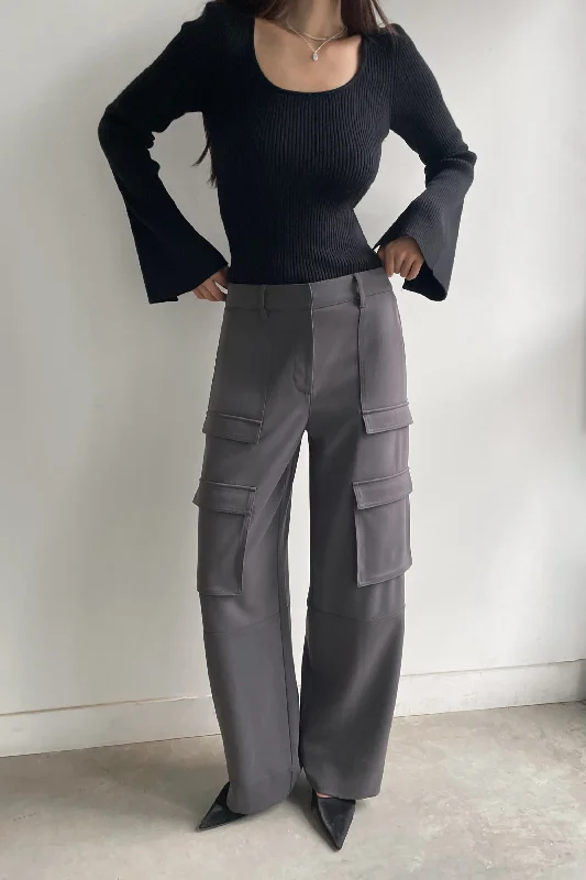 Women's Slim Fit Ripstop Cargo Pants in Olive Green for Outdoor AdventuresWIDE LEG CARGO PANT Women's Slim Fit Ripstop Cargo Pants in Olive Green for Outdoor AdventuresWIDE LEG CARGO PANT