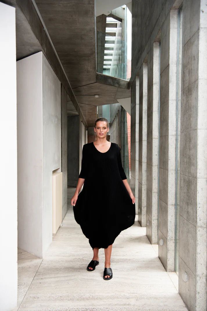 Plus Size Women's Side - Slit Sweaters in Bold SolidsAlquema Black Draper Coloured Dress Plus Size Women's Side - Slit Sweaters in Bold SolidsAlquema Black Draper Coloured Dress