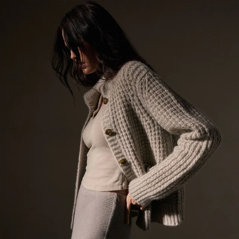 cashmere blend women cardigan for a luxurious feelCashmere Chunky Waffle Cardigan - Hazel cashmere blend women cardigan for a luxurious feelCashmere Chunky Waffle Cardigan - Hazel