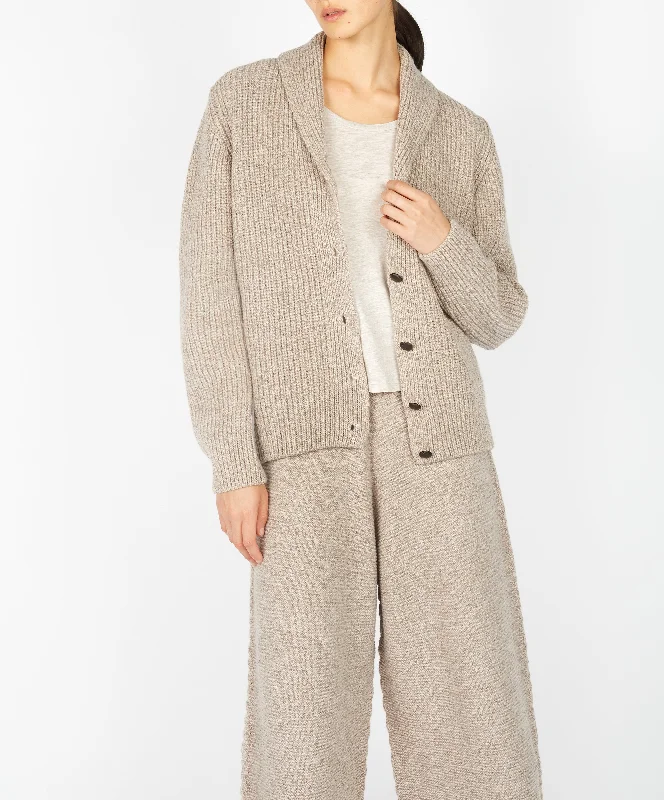 cashmere blend women cardigan for a luxurious feelIrish - Robin Shawl Cardigan - Eggshell cashmere blend women cardigan for a luxurious feelIrish - Robin Shawl Cardigan - Eggshell
