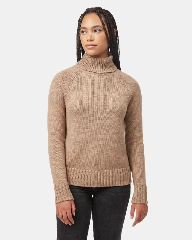 Plus Size Women's Embroidered Sweaters in Ethnic StylesHighline Wool Turtleneck Sweater Plus Size Women's Embroidered Sweaters in Ethnic StylesHighline Wool Turtleneck Sweater