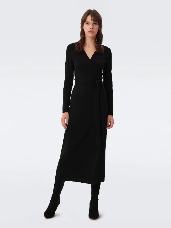 Sheath Women Dress with a Tailored Fit for a Professional LookAstrid Wrap Dress in Black Sheath Women Dress with a Tailored Fit for a Professional LookAstrid Wrap Dress in Black