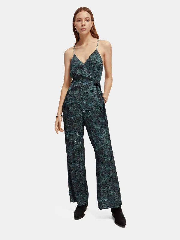 Women jumpsuits with ribbed textures for a unique and textured appearanceLightweight v-neck racerback jumpsuit Women jumpsuits with ribbed textures for a unique and textured appearanceLightweight v-neck racerback jumpsuit