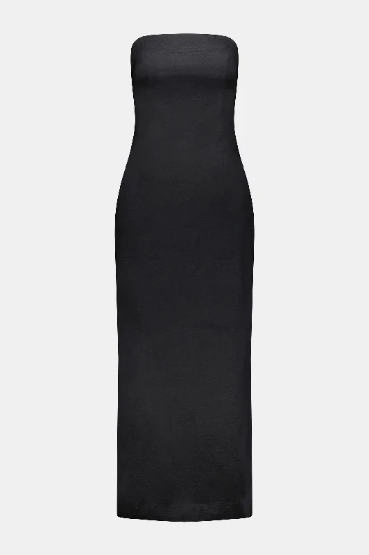 Halter Neck Women Dress to Show Off the Shoulders and NecklineStrapless Long Dress in Black