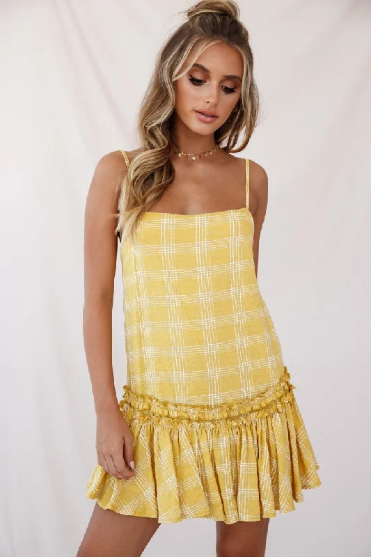 Printed Abstract Women Dress for a Modern and Artistic AppealZelda Dropped Waist Shift Dress Mustard Printed Abstract Women Dress for a Modern and Artistic AppealZelda Dropped Waist Shift Dress Mustard