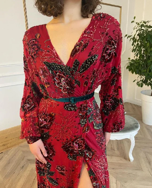 Midi dresses with off - the - shoulder necklines for a flirty lookAvery Dahlias Gown Midi dresses with off - the - shoulder necklines for a flirty lookAvery Dahlias Gown