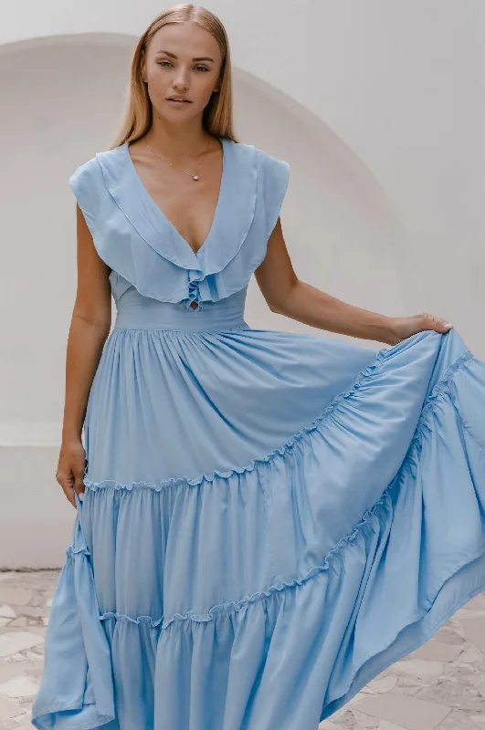 Midi dresses with keyhole backs for a flirty and unexpected detailLooking Back Ruffle Midi Dress (Sale) Midi dresses with keyhole backs for a flirty and unexpected detailLooking Back Ruffle Midi Dress (Sale)