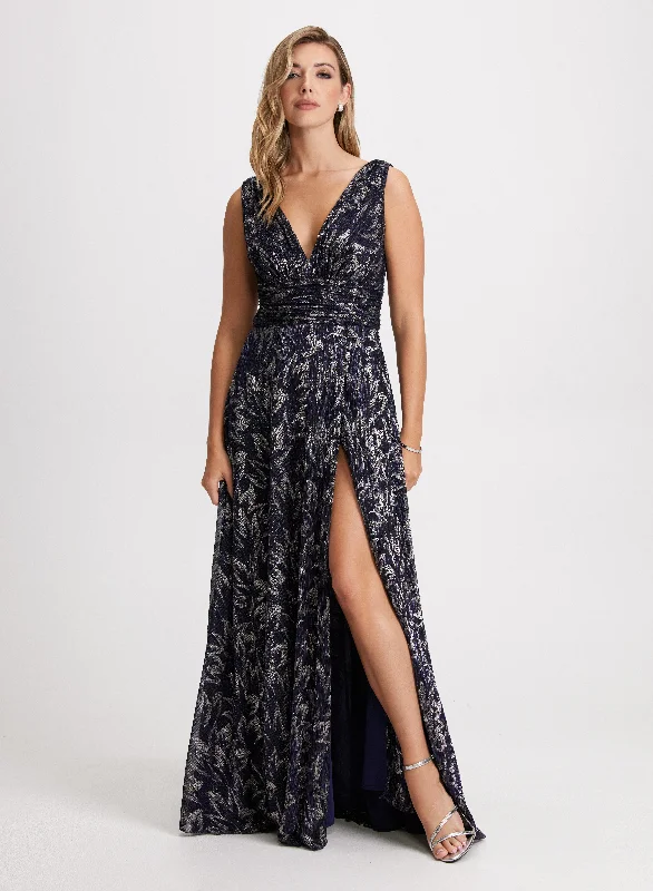 Midi dresses with ruched sleeves for a more fitted and stylish arm lookShimmering Leaf Print Dress Midi dresses with ruched sleeves for a more fitted and stylish arm lookShimmering Leaf Print Dress