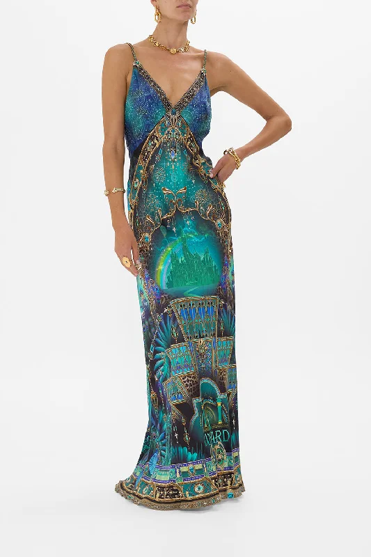 Maxi dresses with patchwork designs for a one - of - a - kind styleV NECK LONG BIAS SLIP DRESS WITH TRAIN DEFY GRAVITY Maxi dresses with patchwork designs for a one - of - a - kind styleV NECK LONG BIAS SLIP DRESS WITH TRAIN DEFY GRAVITY