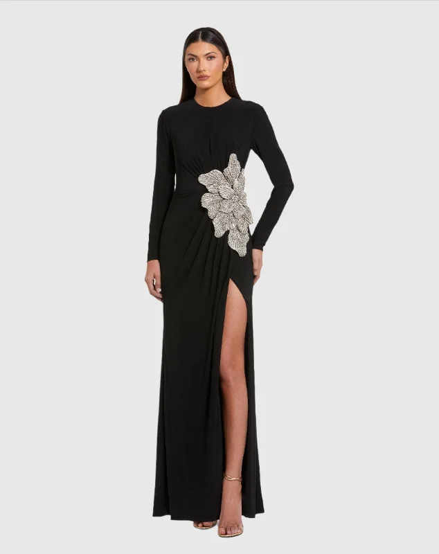 Maxi dresses with embroidered floral motifs for a unique designJersey Gown With Embellished Flower Maxi dresses with embroidered floral motifs for a unique designJersey Gown With Embellished Flower