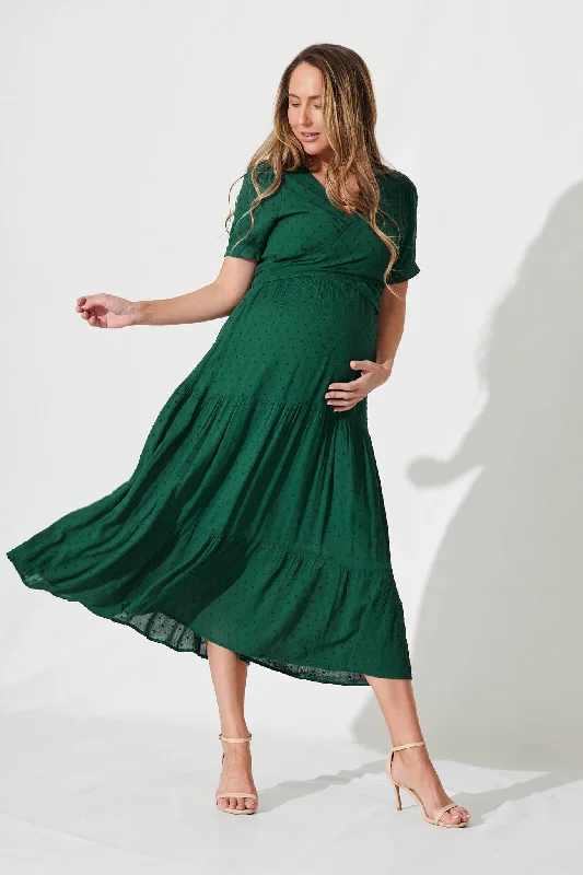 Maxi dresses with a gathered skirt for a voluminous and dramatic effectMorrison Maxi Dress In Emerald Swiss Dot Maxi dresses with a gathered skirt for a voluminous and dramatic effectMorrison Maxi Dress In Emerald Swiss Dot