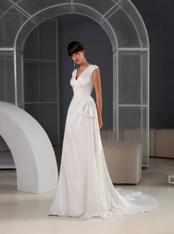 Wedding guest dresses with gathered skirts and V - necklinesSleeveless Satin Wedding Dress with Side Bow Wedding guest dresses with gathered skirts and V - necklinesSleeveless Satin Wedding Dress with Side Bow