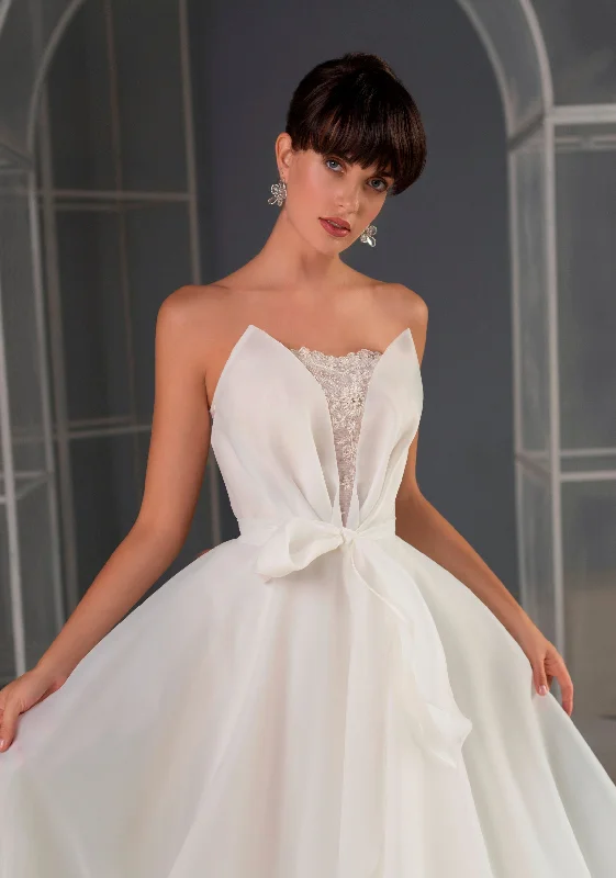 Lace - trimmed wedding guest dresses in blush pinkStrapless Clean Organza Wedding Gown Lace - trimmed wedding guest dresses in blush pinkStrapless Clean Organza Wedding Gown
