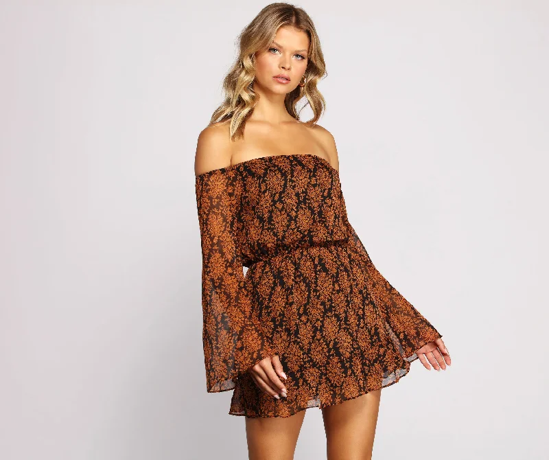 Backless Women Dress for a Sexy and Alluring Look at Evening EventsFlowy Fall Feels Off The Shoulder Tunic Backless Women Dress for a Sexy and Alluring Look at Evening EventsFlowy Fall Feels Off The Shoulder Tunic