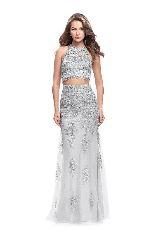 Prom dresses with side - slit pockets and solid - color fabrics for a practical and stylish formal lookLa Femme Gigi - 26294 Halter Sleeveless Two-Piece Prom Gown Prom dresses with side - slit pockets and solid - color fabrics for a practical and stylish formal lookLa Femme Gigi - 26294 Halter Sleeveless Two-Piece Prom Gown