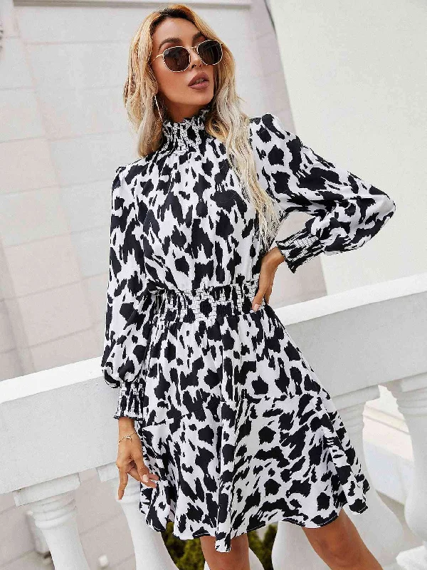 Printed Abstract Women Dress for a Modern and Artistic AppealPrinted Lantern Sleeve Turtleneck Dress Printed Abstract Women Dress for a Modern and Artistic AppealPrinted Lantern Sleeve Turtleneck Dress