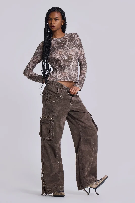 Women's Cropped Cargo Pants in Khaki with Multiple Pockets for a Practical and Fashionable StyleBrown Trooper Camo Cargo Pant Women's Cropped Cargo Pants in Khaki with Multiple Pockets for a Practical and Fashionable StyleBrown Trooper Camo Cargo Pant