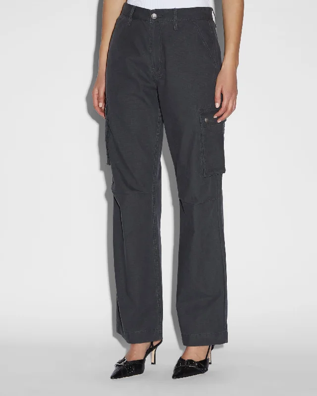 Women's Cargo Pants with Belt Loops in Tan for a Complete and Polished LookSQUAD CARGO CHARCOAL Women's Cargo Pants with Belt Loops in Tan for a Complete and Polished LookSQUAD CARGO CHARCOAL
